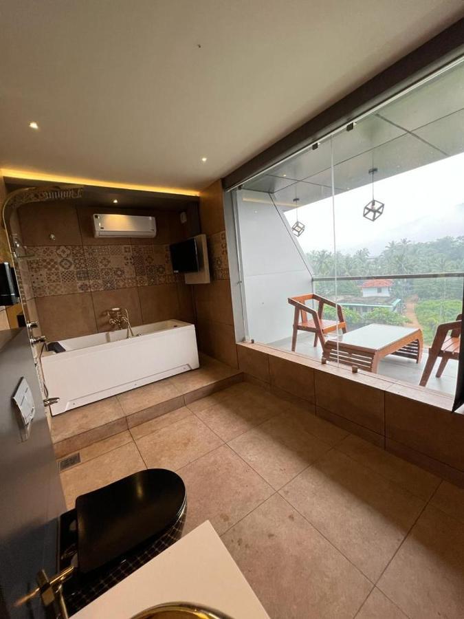 Bbc Luxury Apartments Perintalmanna Exterior foto